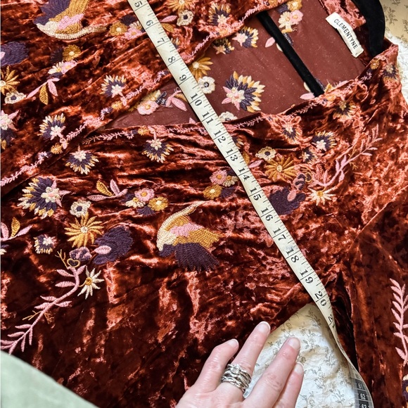 Clementyne Velvet embroidered open jacket - Picture 6 of 6